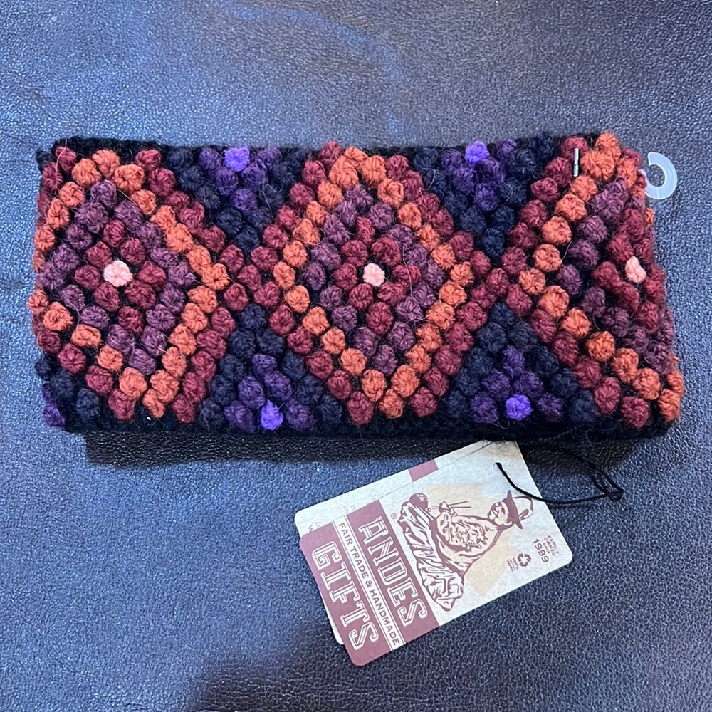 Andes Gifts beautiful bold color, headband to keep you nice and warm NWT